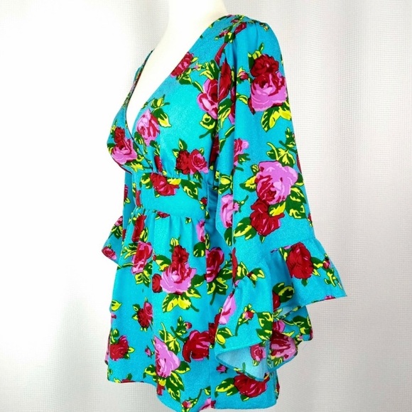 Betsey Johnson Tops - Betsey Johnson kimono medium